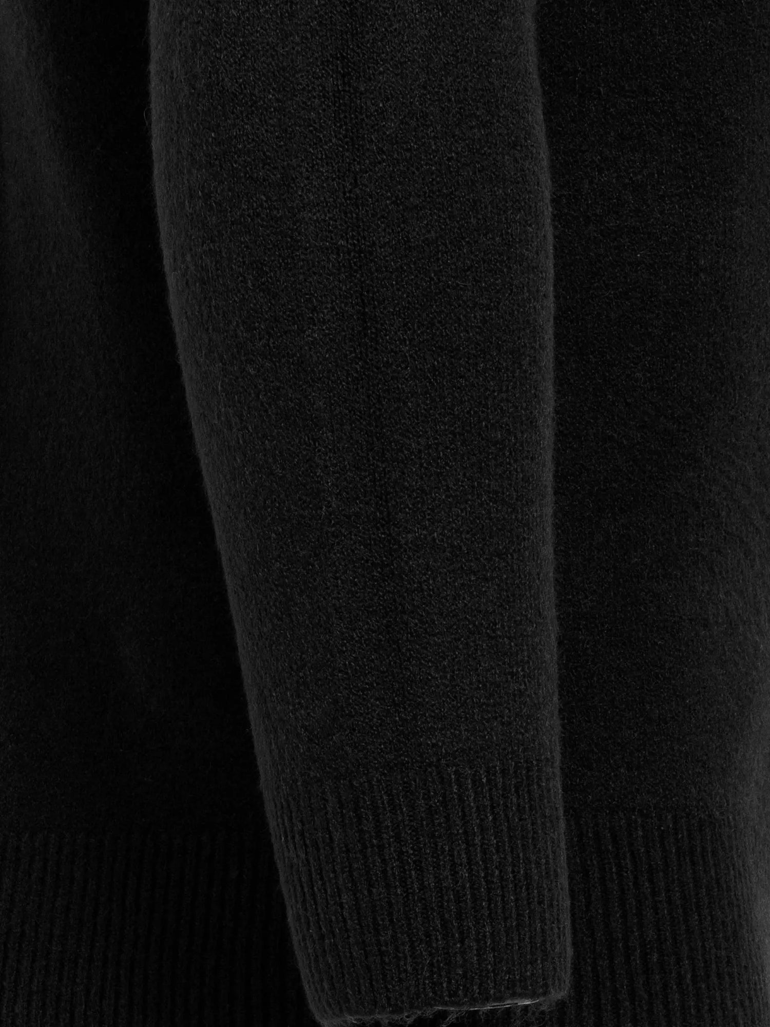 Cassian Crew Neck Black Sweater 6XL