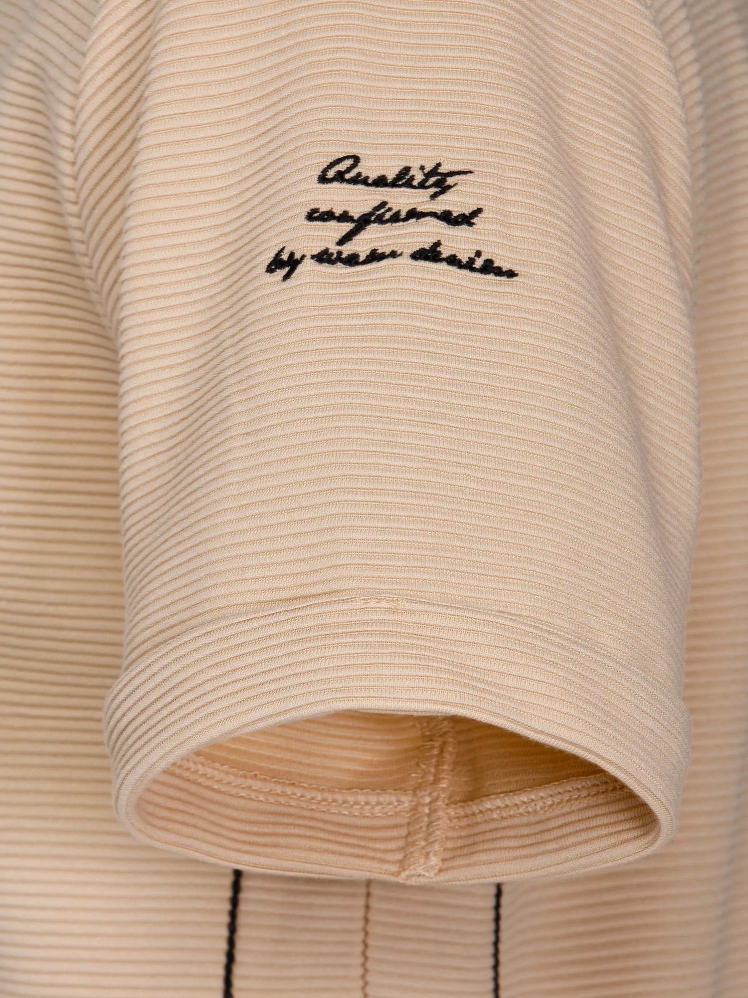 The Raven Beige Tshirt Wam Denim