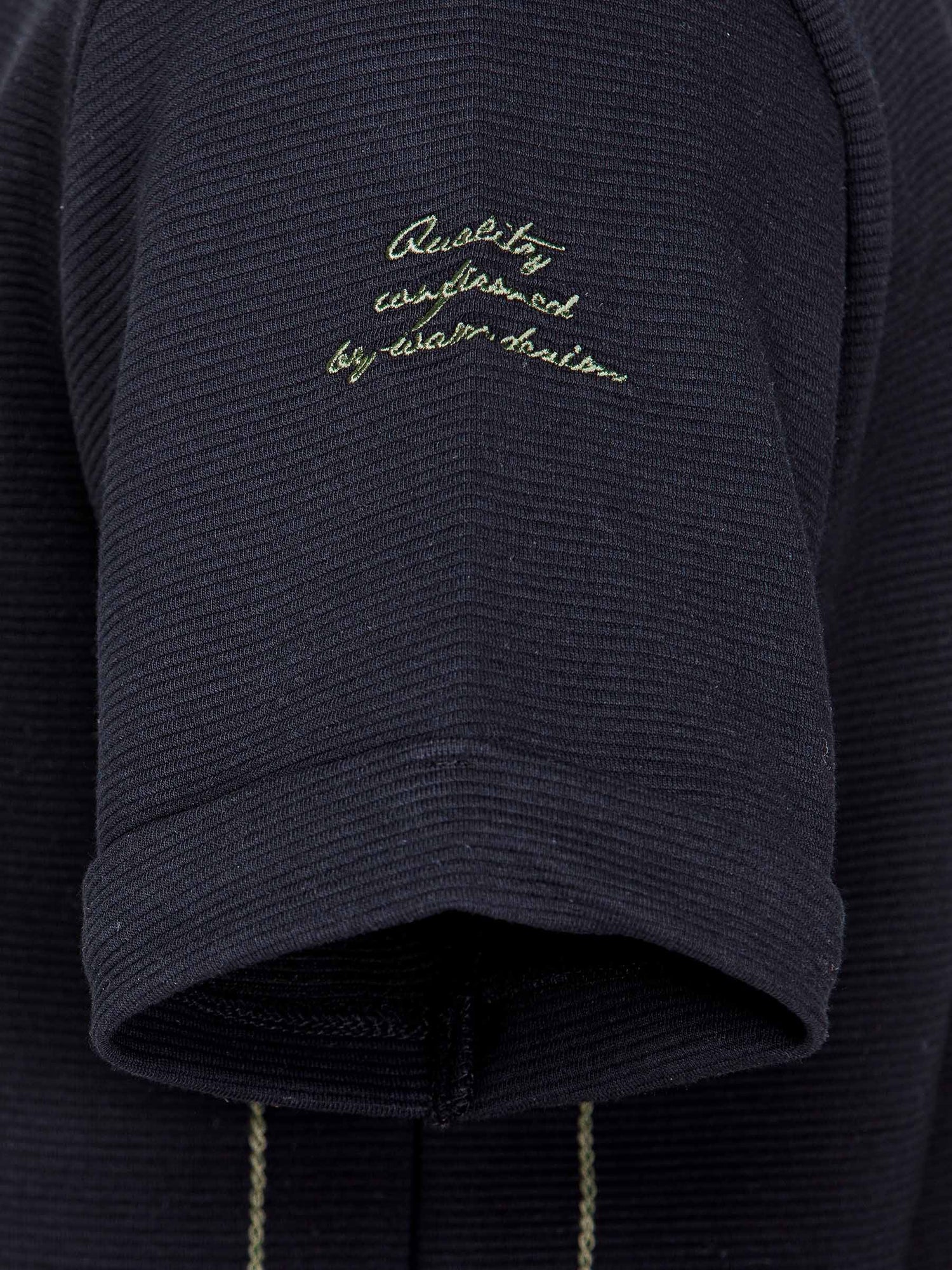 The Canyon Black Tshirt Wam Denim