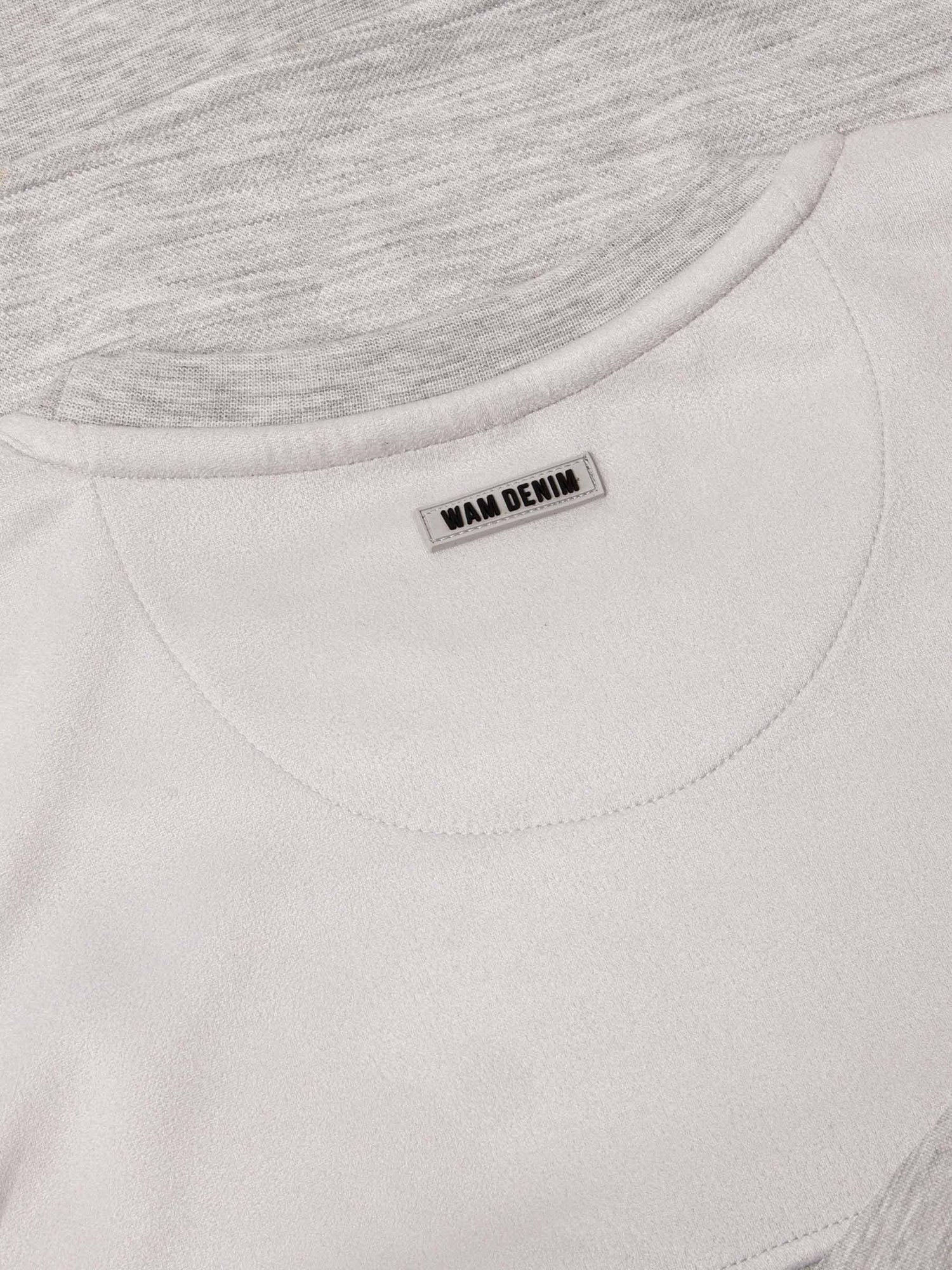 Close-up of inner collar detail with Wam Denim label on light grey sweatshirt – Wam Denim.