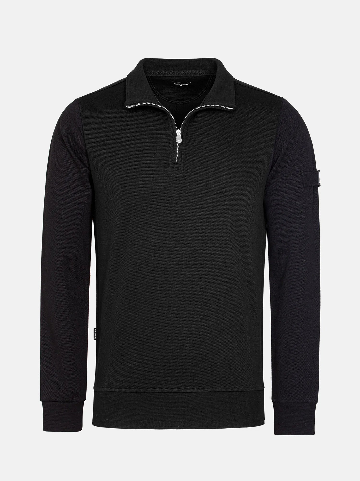 Black quarter-zip sweater with long sleeves and ribbed hem, casual knitwear – Wam Denim.