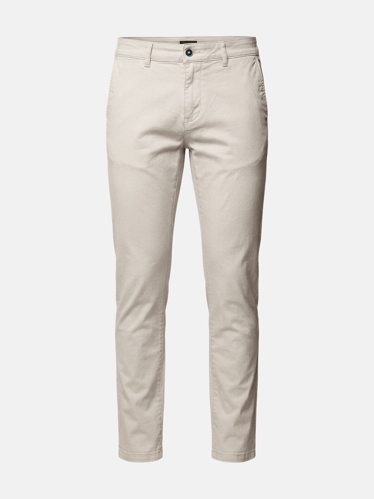 Light beige men’s chino trousers with slim fit, clean design, and classic button closure.