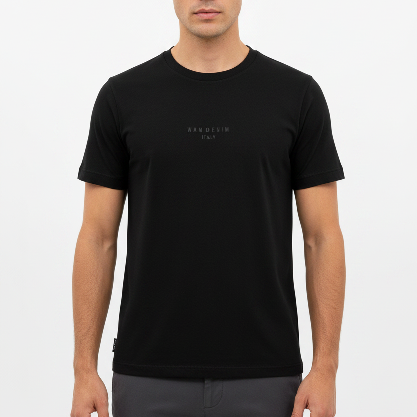 Wam Denim Cromer Black T-shirt – model front view with size label