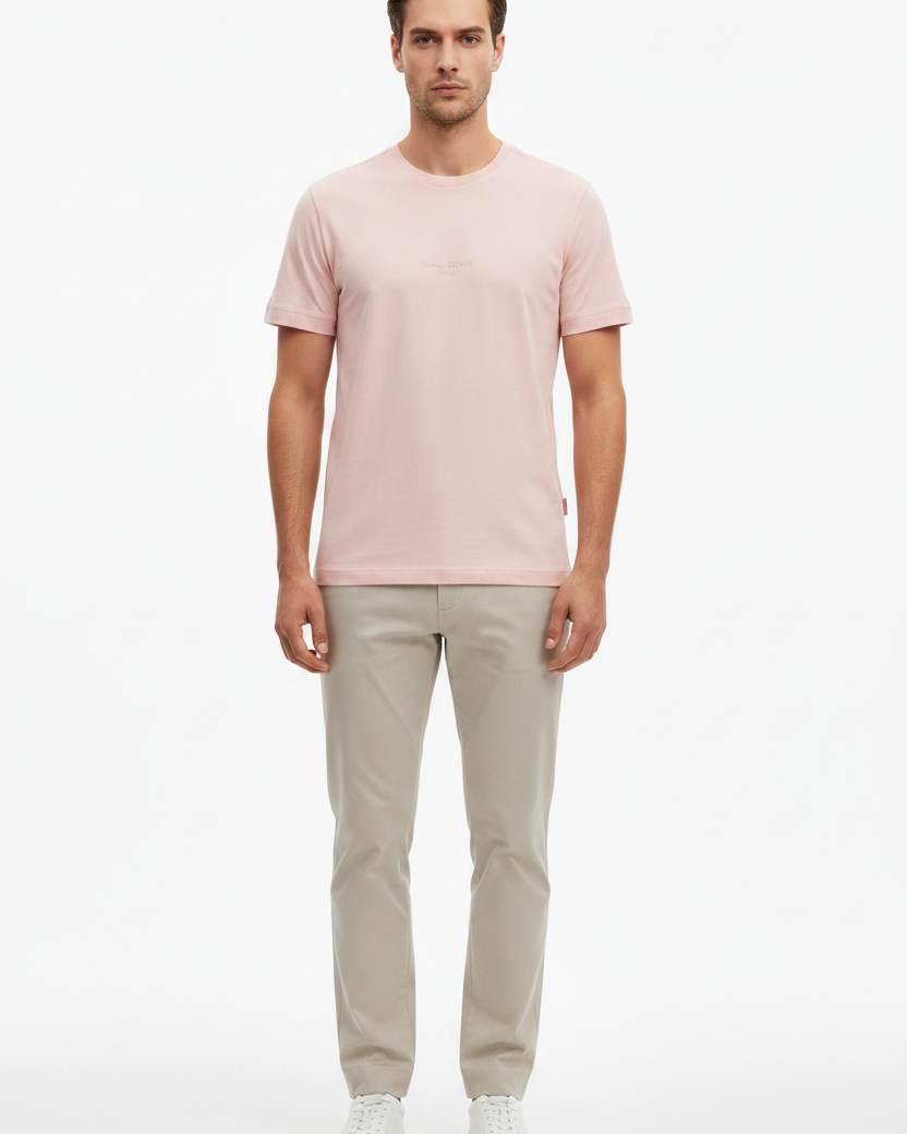 Wam Denim Cromer Light Pink T-shirt – model front view with size label