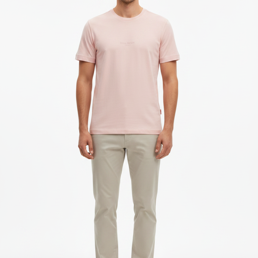 Wam Denim Cromer Light Pink T-shirt – model front view with size label