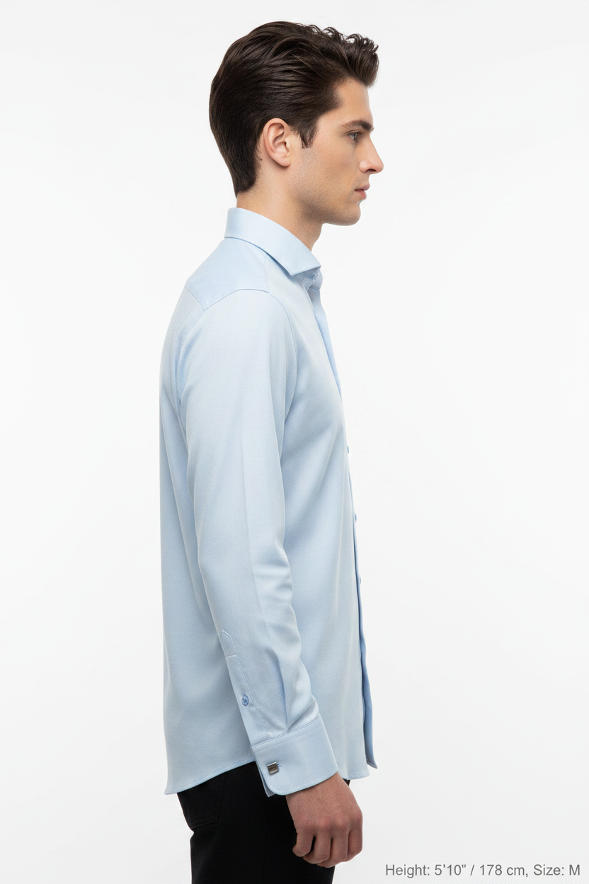 Side profile - collar and sleeve detail