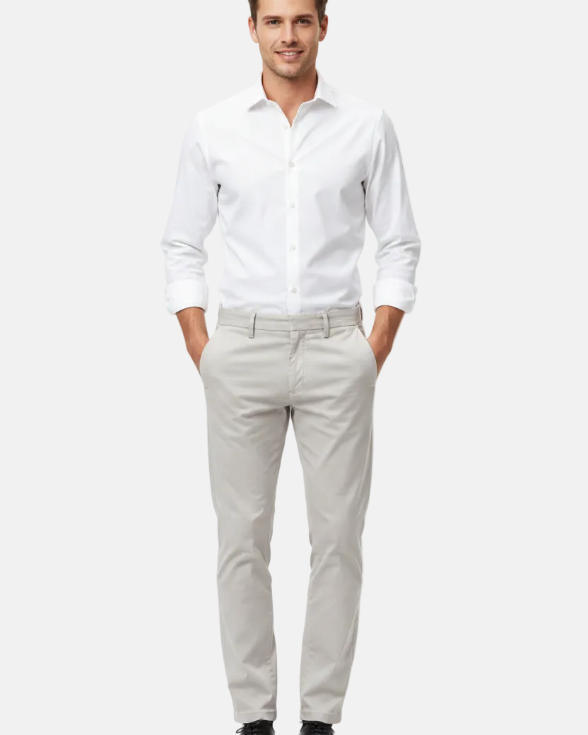 Wam Denim Jorell Light Grey Chino – model front view with size label